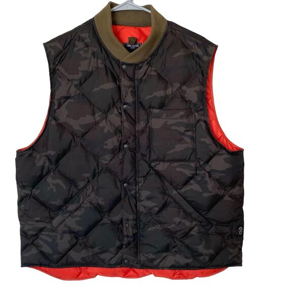 TODD SNYDER Japanese Down Quilted Puffer Vest in Camouflage, Size X-Large - Picture 1 of 14